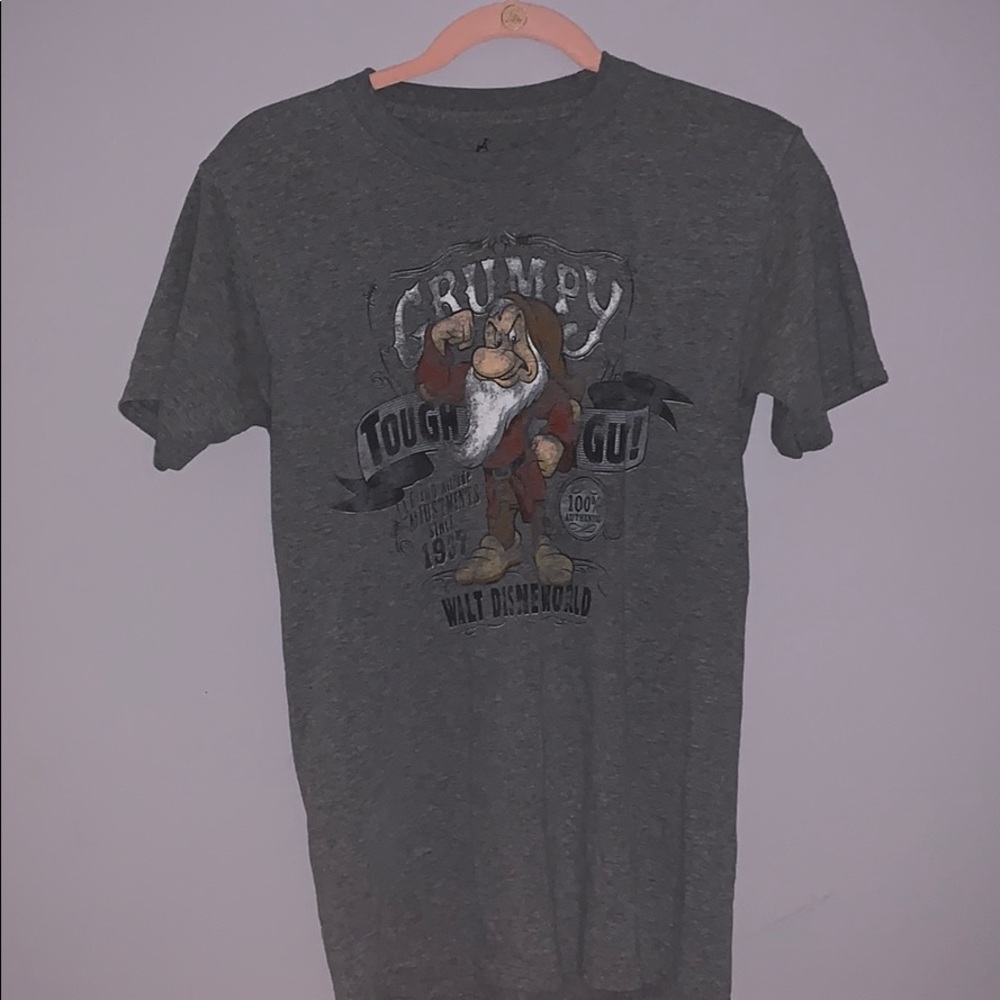 Disneyland graphic tee~ size S